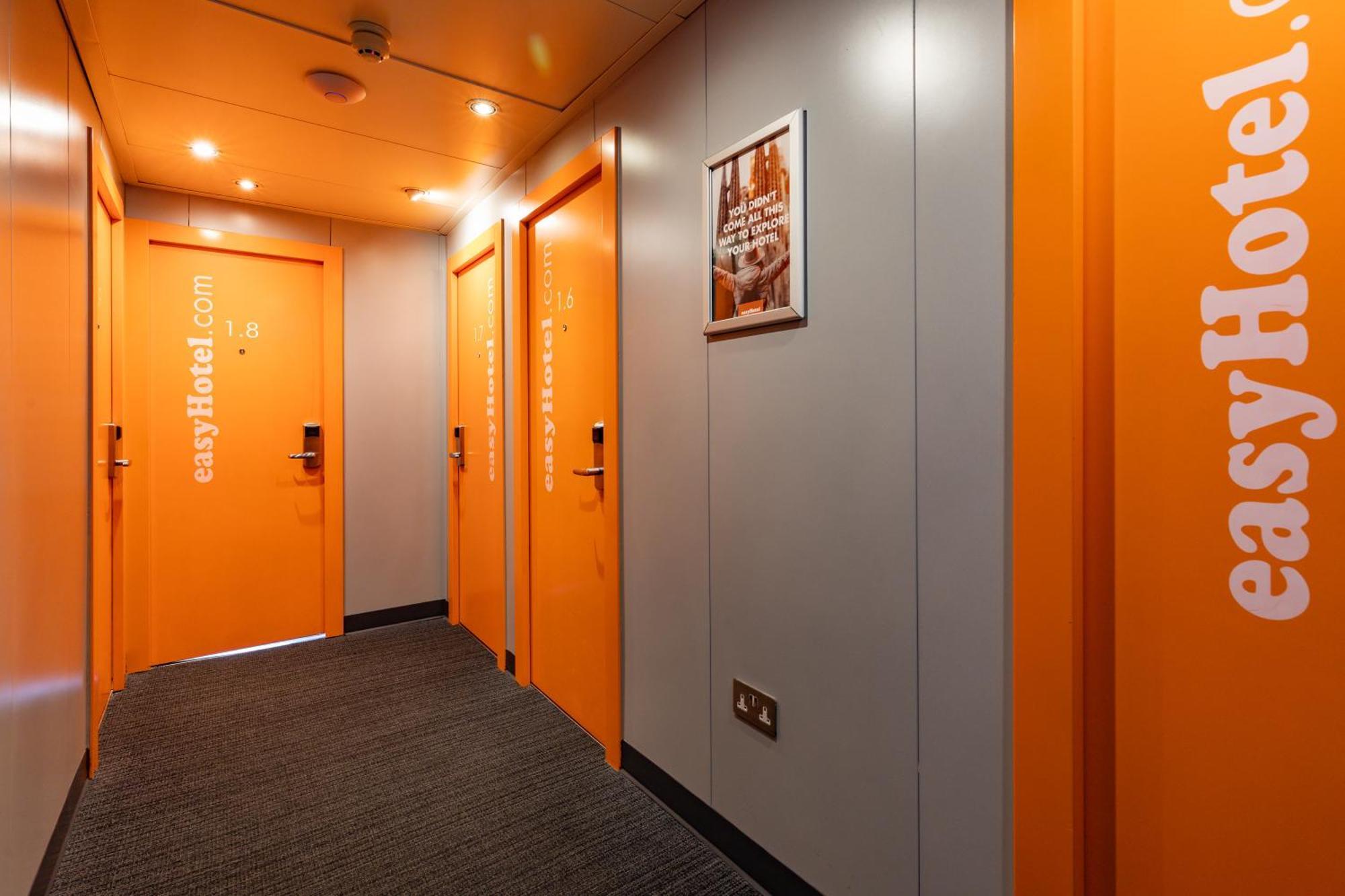 Easyhotel EDI Exterior foto