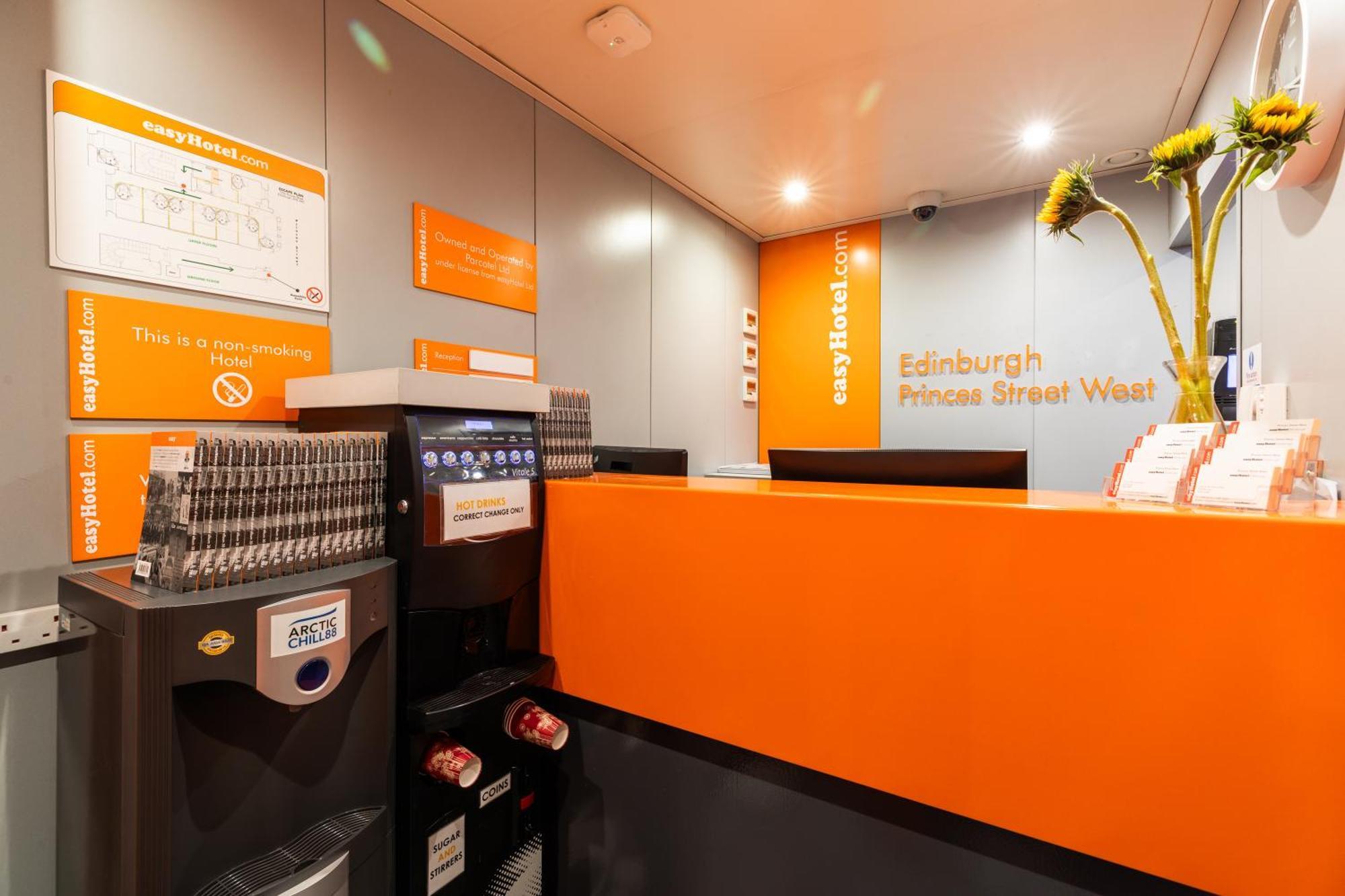Easyhotel EDI Exterior foto
