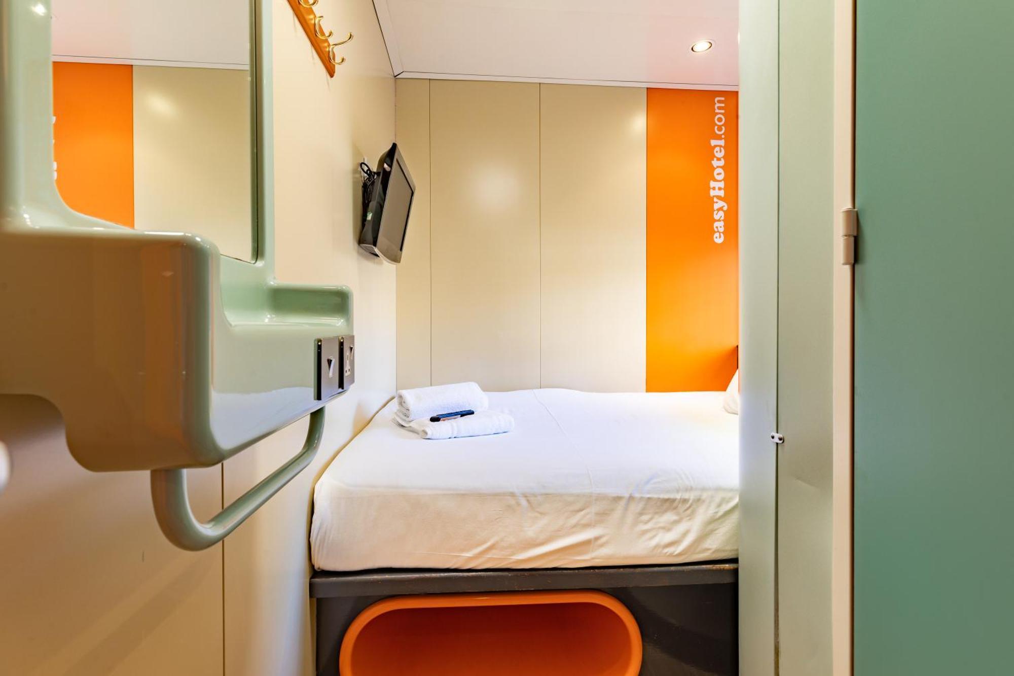 Easyhotel EDI Exterior foto