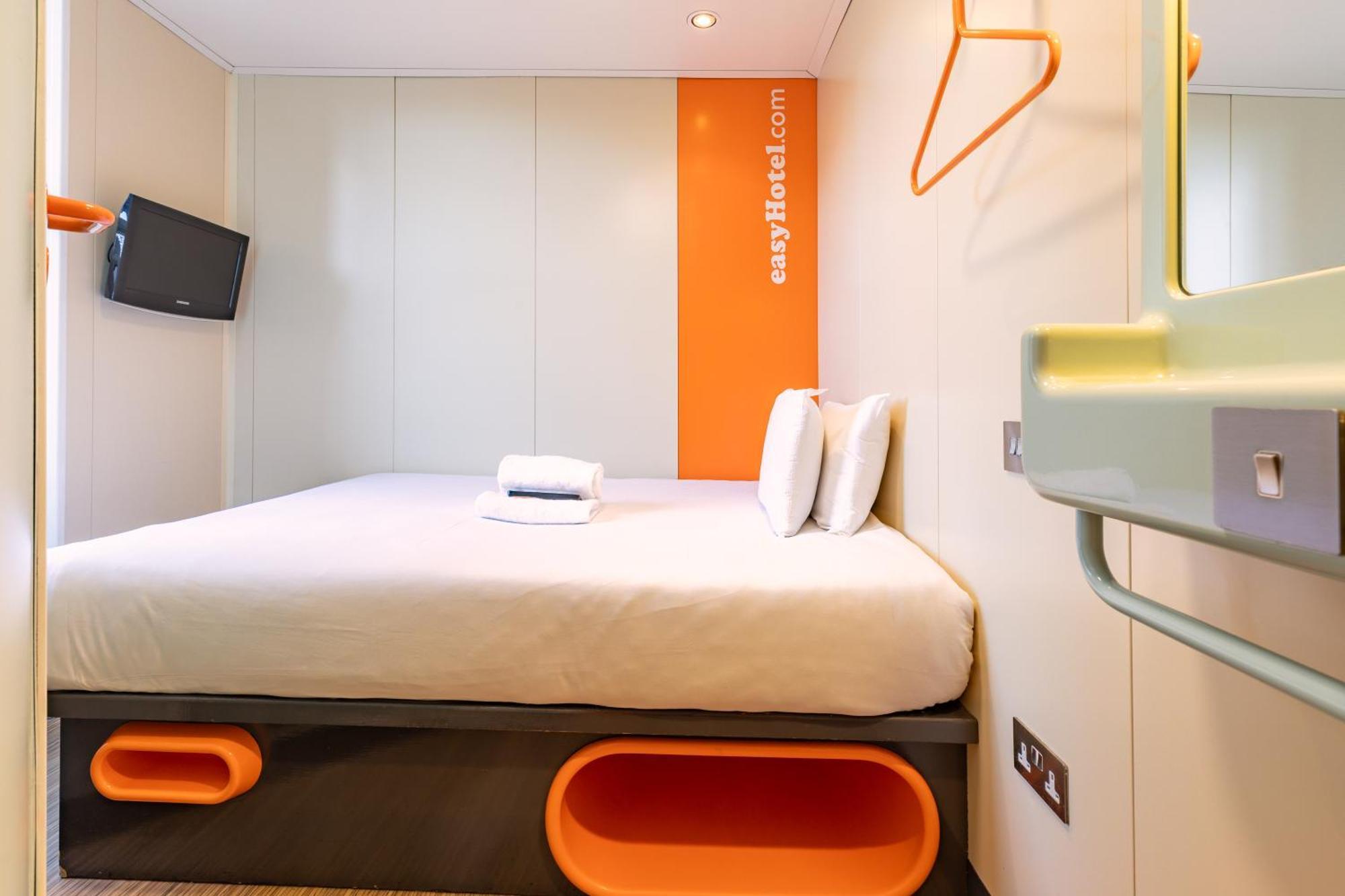 Easyhotel EDI Exterior foto